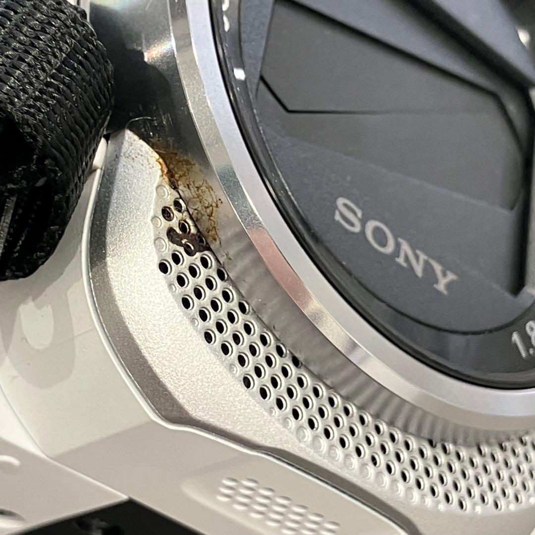 P*読様 通電未確認 Sony HDR-PJ680ハンディカム ビデオカメラ 白