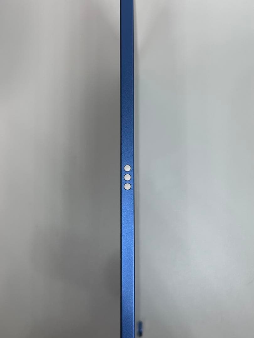 Apple iPad10世代ブルー バッテリー94%