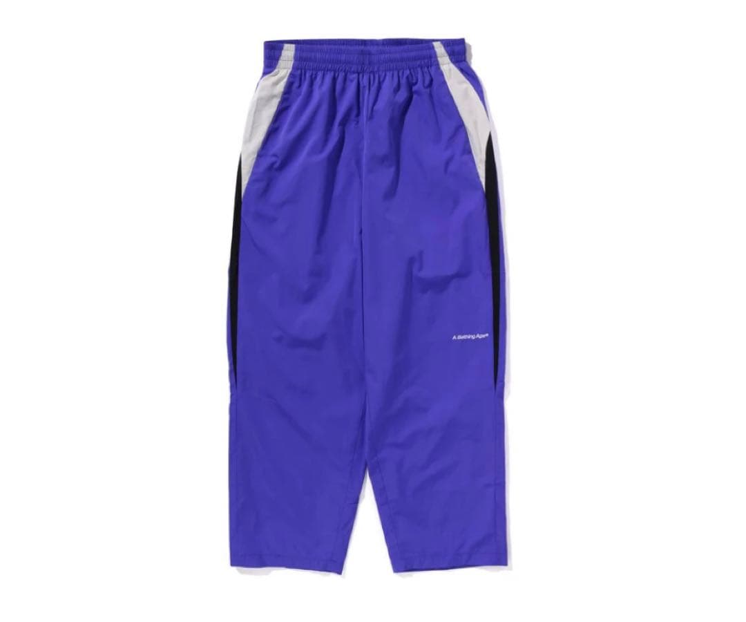 NewJeans 着用 BAPE LOOSE FIT TRACK PANTS