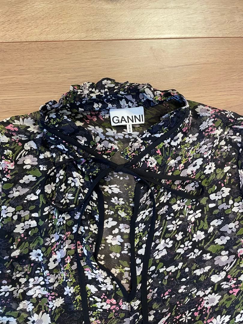 GANNI 花柄 長袖 ひざ丈ワンピース