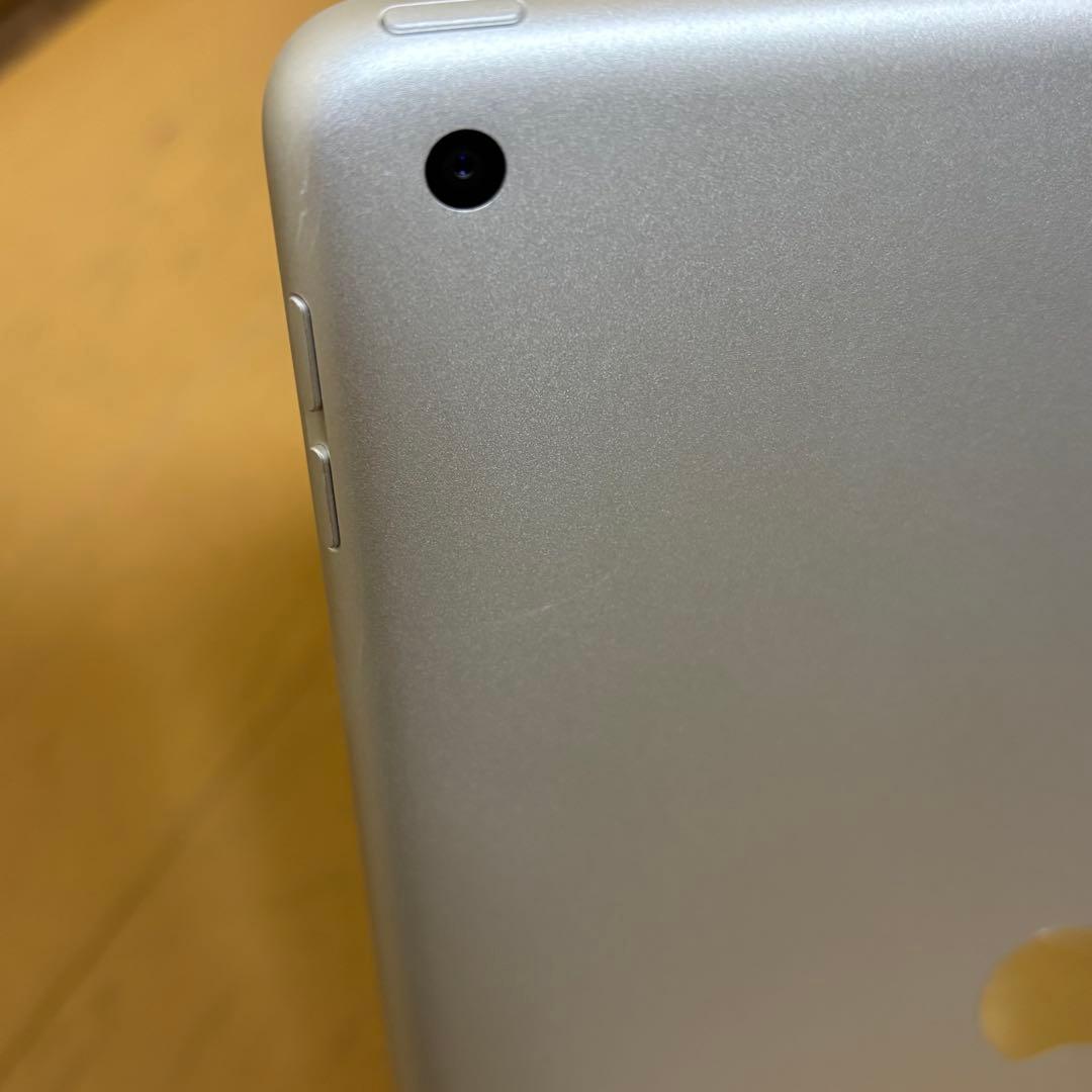 Apple iPad 10.2インチ第9世代 シルバー バッテリー98%