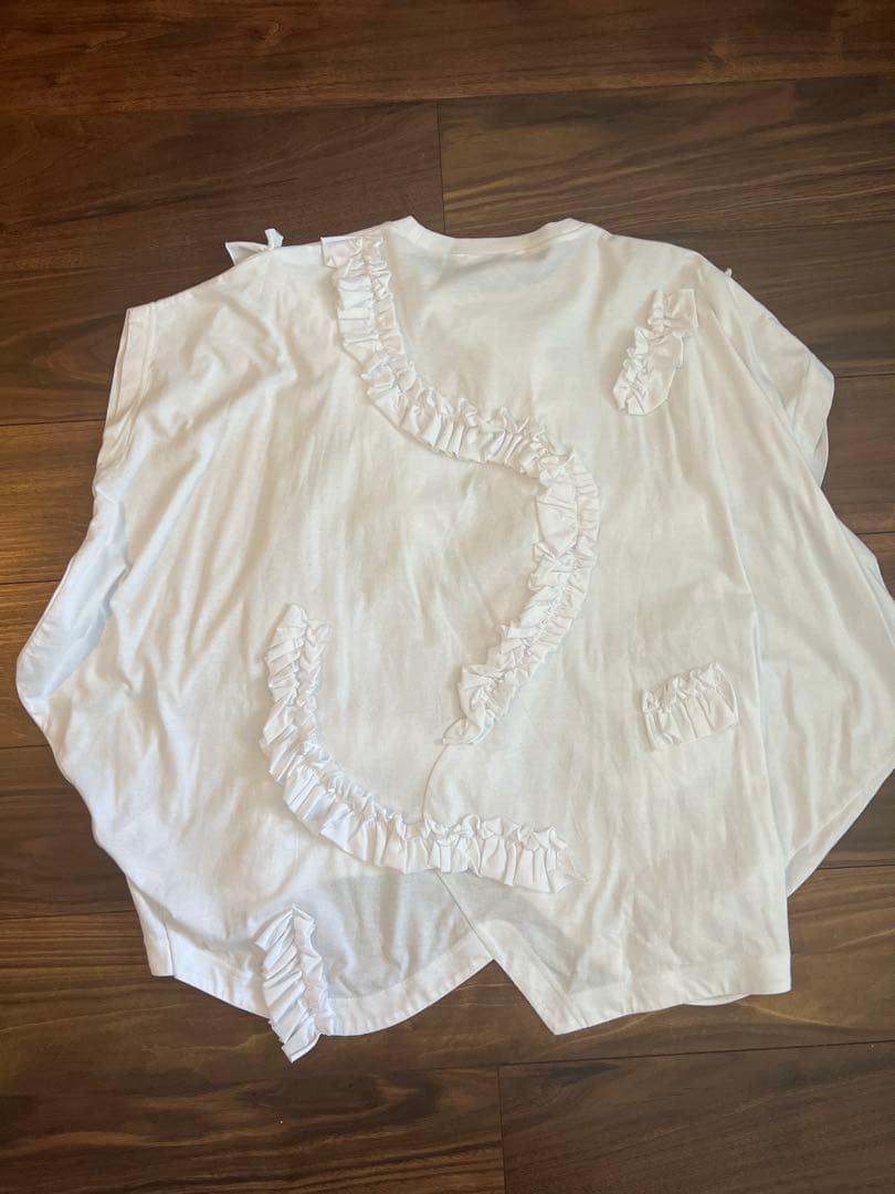 RUFFLE HEXAGON-T-SHIRT エンフォルド