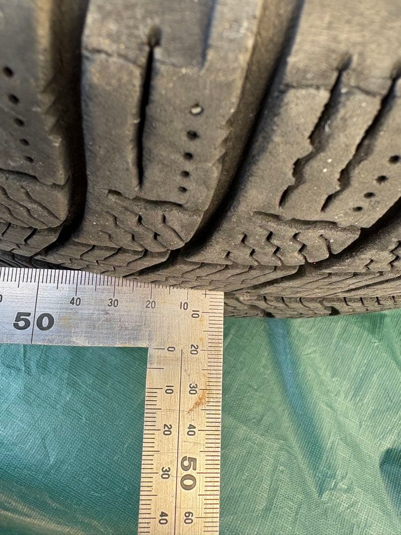 スタッドレス195/65R15セレナC26 C27 日産純正 ミシュラン
