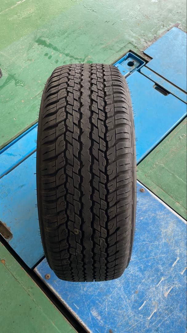 ダンロップグラントレックAT 265/65R17 バリ山　23年製造