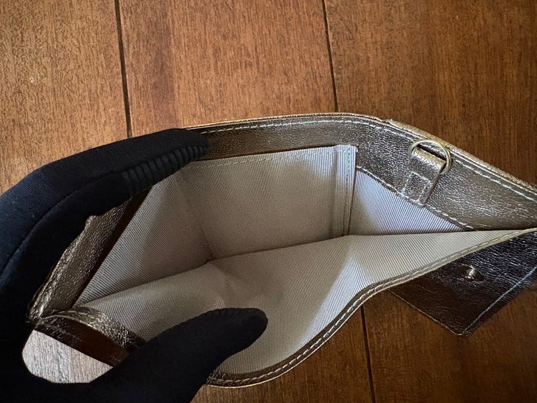 our 三つ折り財布　シャンパンゴールド