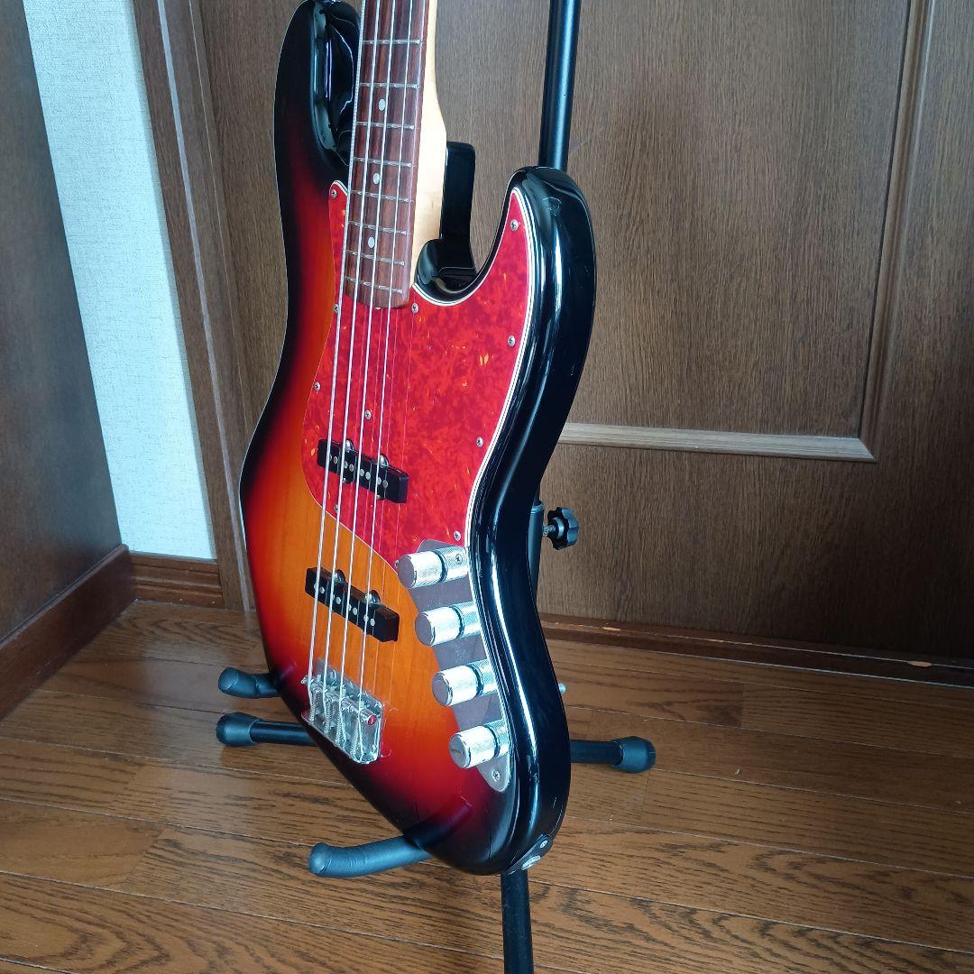 ベース Squier by Fender Active JazzBass