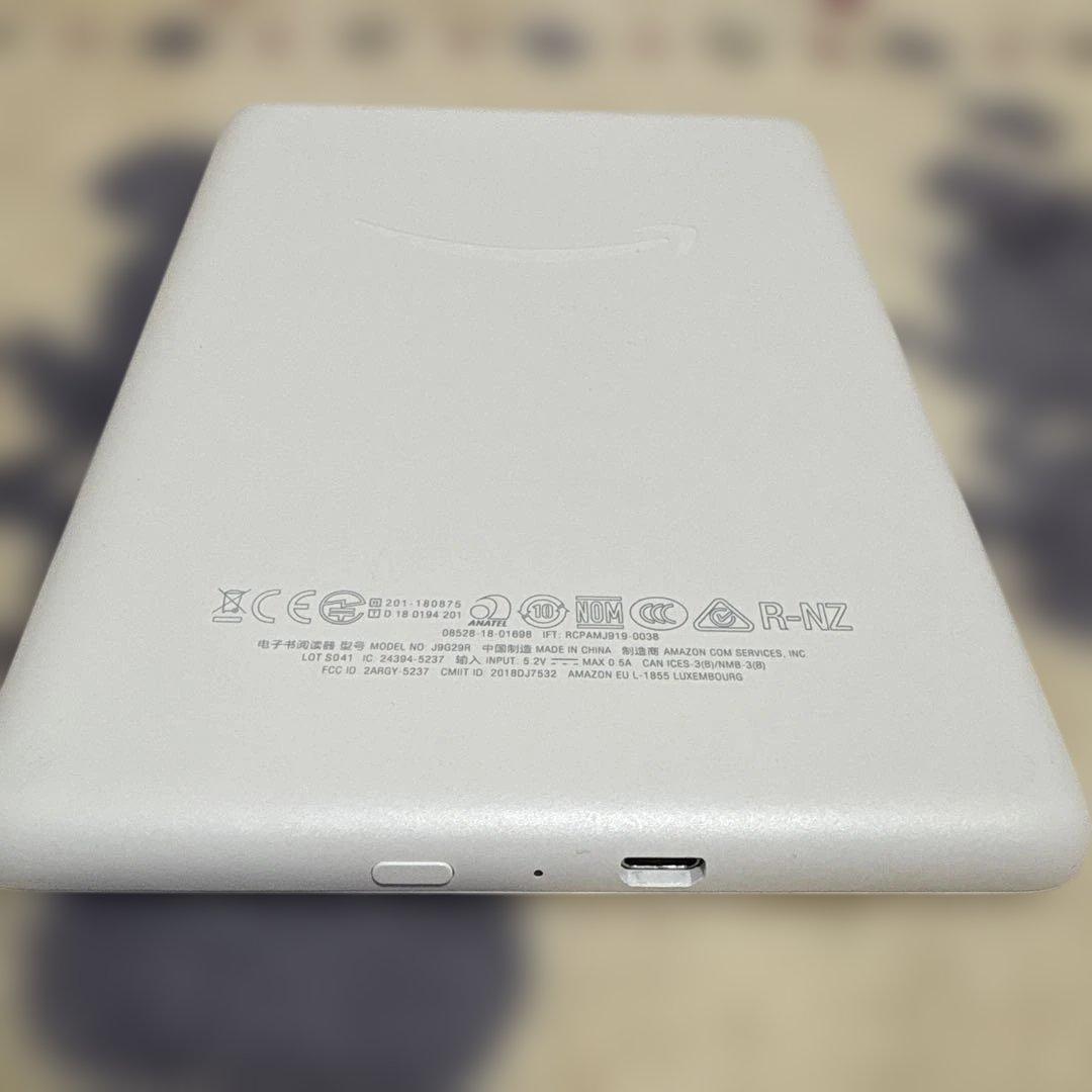美品 Kindle 第10世代 広告なし 8GB 本体 J9G29R ホワイト