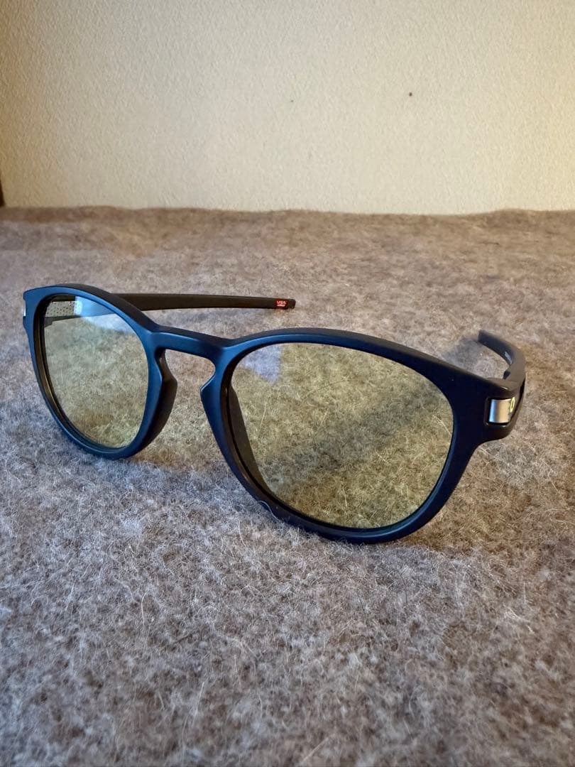 Oakley オークリー ラッチ　ゲーミング