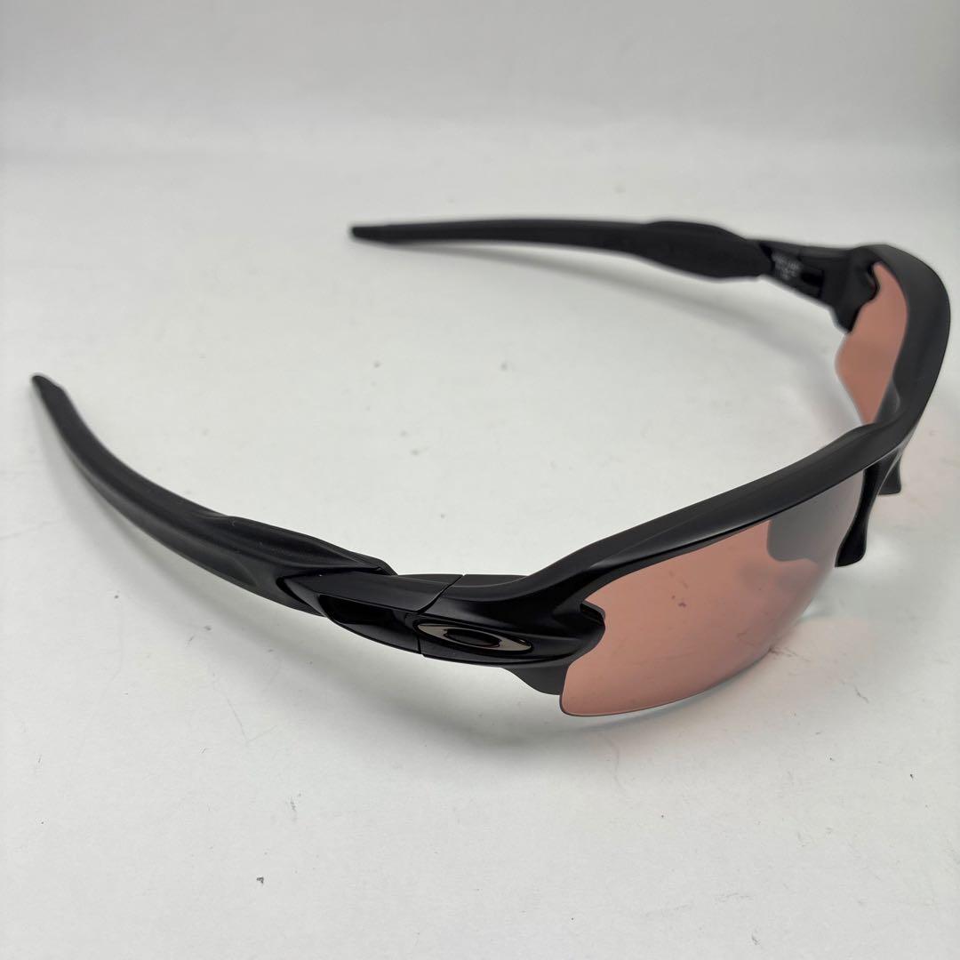 【美品】オークリー　サングラス　FLAK2.0 OO9271-2261 人気