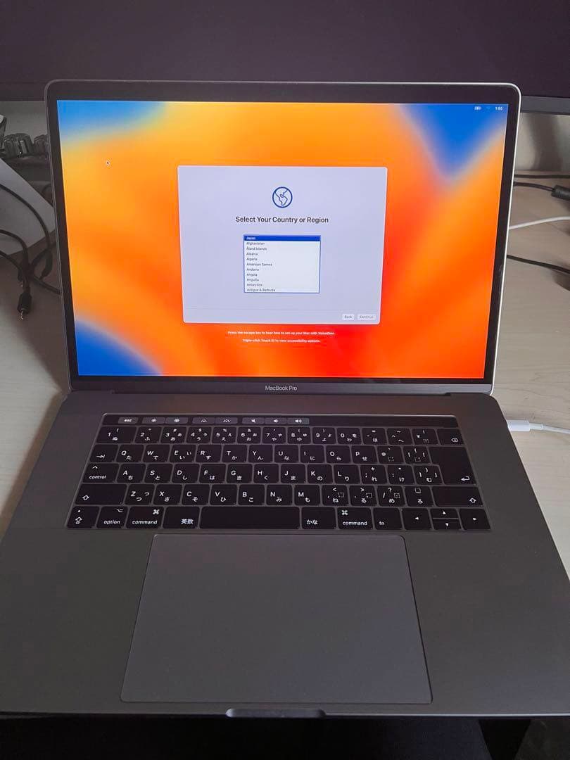 MacBook Pro 15インチ i7/16GB/512GB スペースグレイ