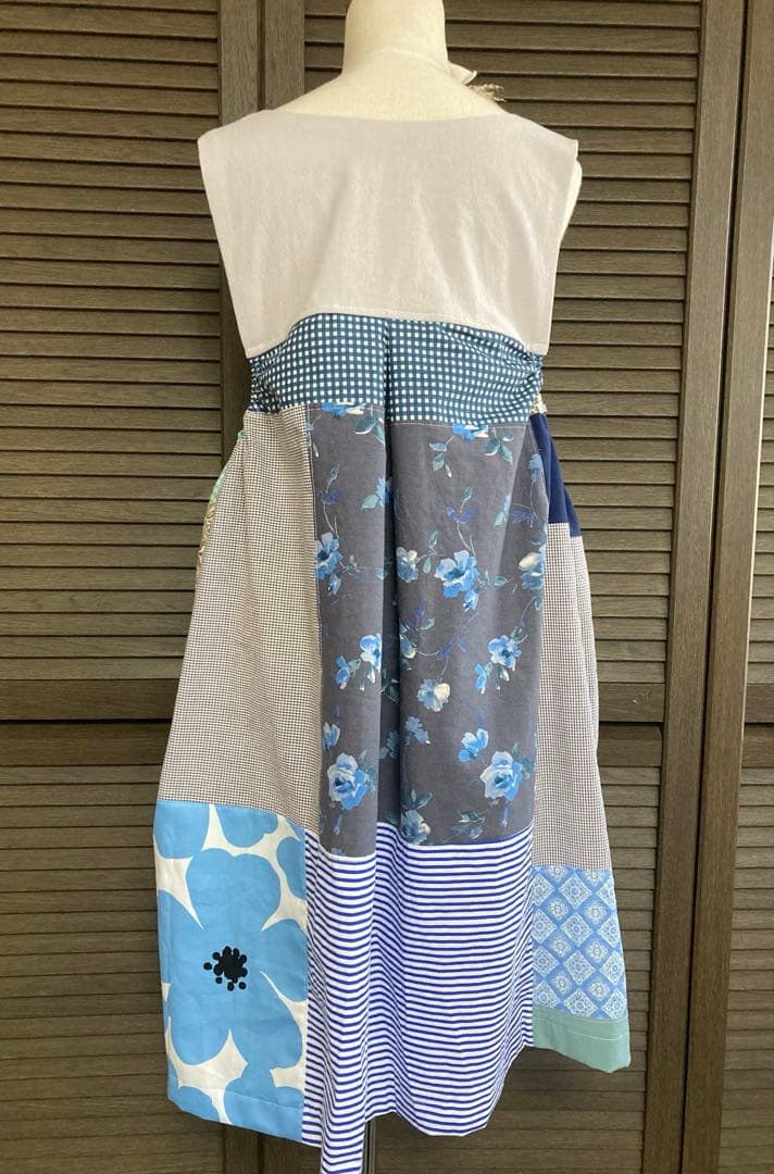 専用　エプロン　ハンドメイド　保育士　パッチワーク　ワンピース