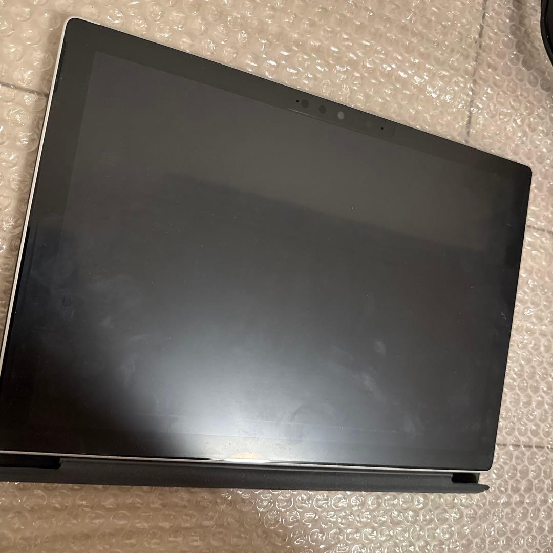 パソコン surface Pro 7