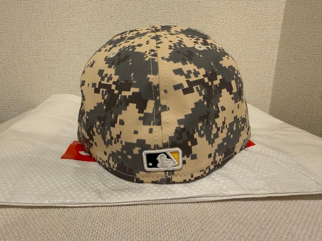Supreme MLB Teams Box Logo キャップ パイレーツ