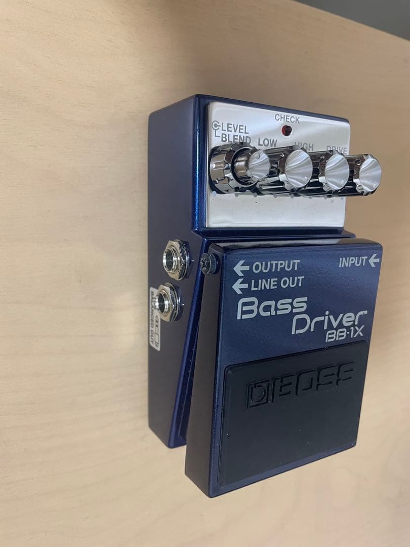 BOSS Bass D BB-1X ベース用プリアンプ