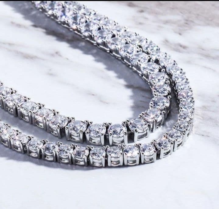 売れネックレス✨️　シルバーアクセサリー　ワンポイントオシャレ