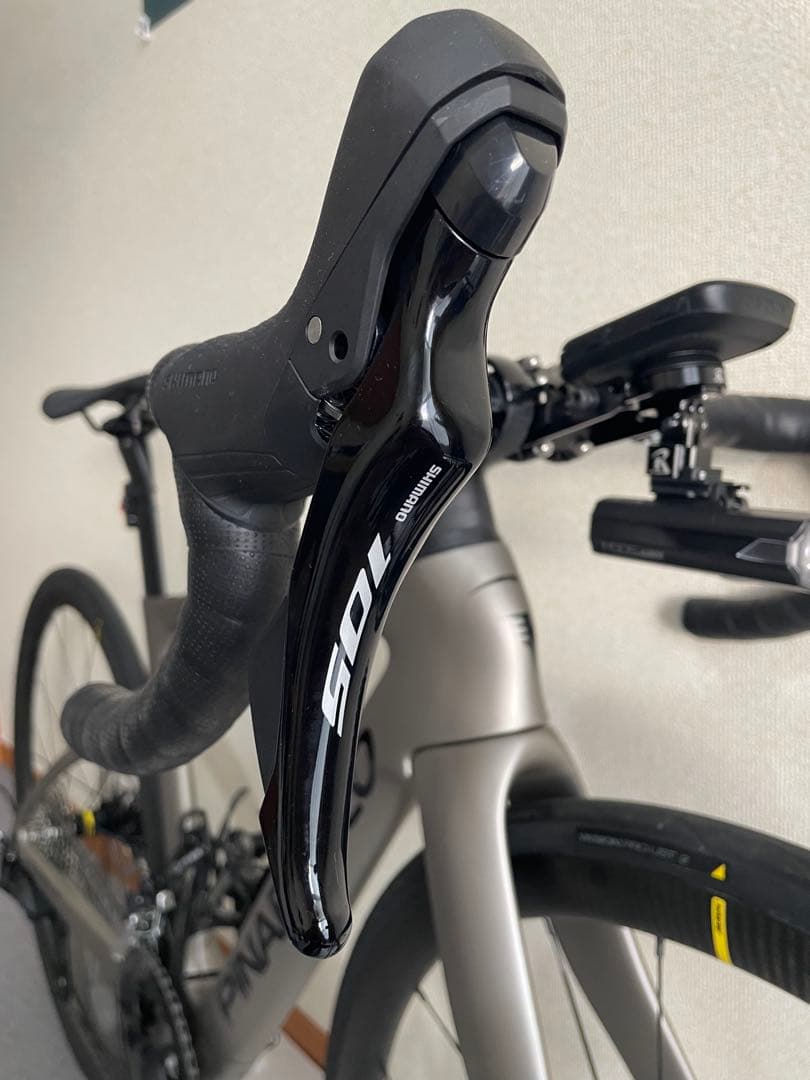 PINARELLO F5ロードバイク カーボンフレーム Shimano 105