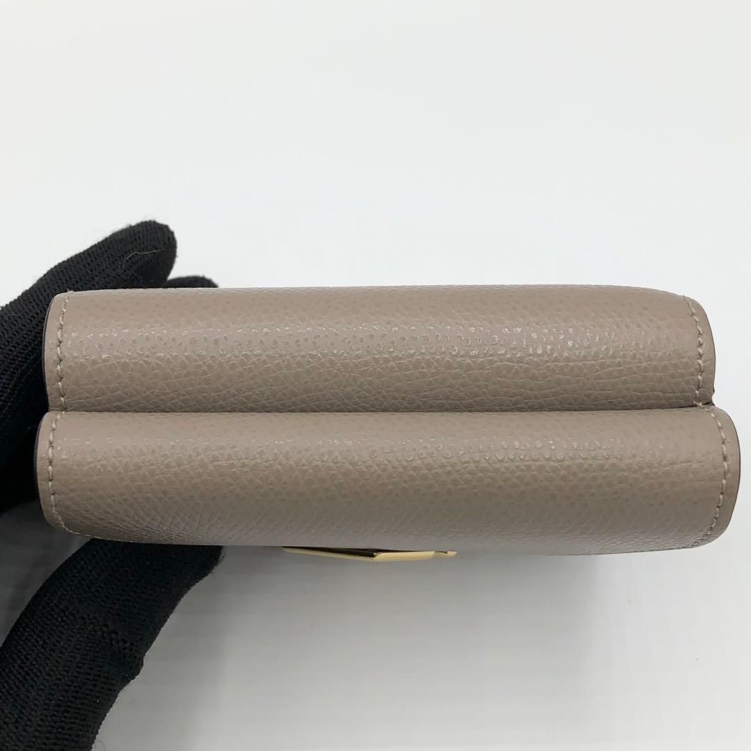 美品 現行 フェンディ FFダイヤモンド 三つ折り財布 バイカラー レザー