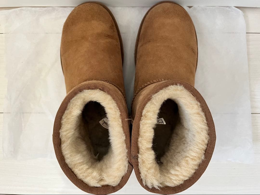 COCO　【UGG】Classic Mini サイズ8　ベージュ