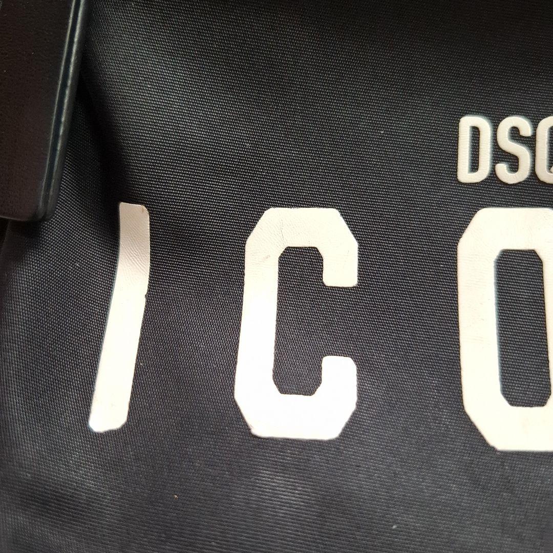 DSQUARED2 ICON メッセンジャーバッグ