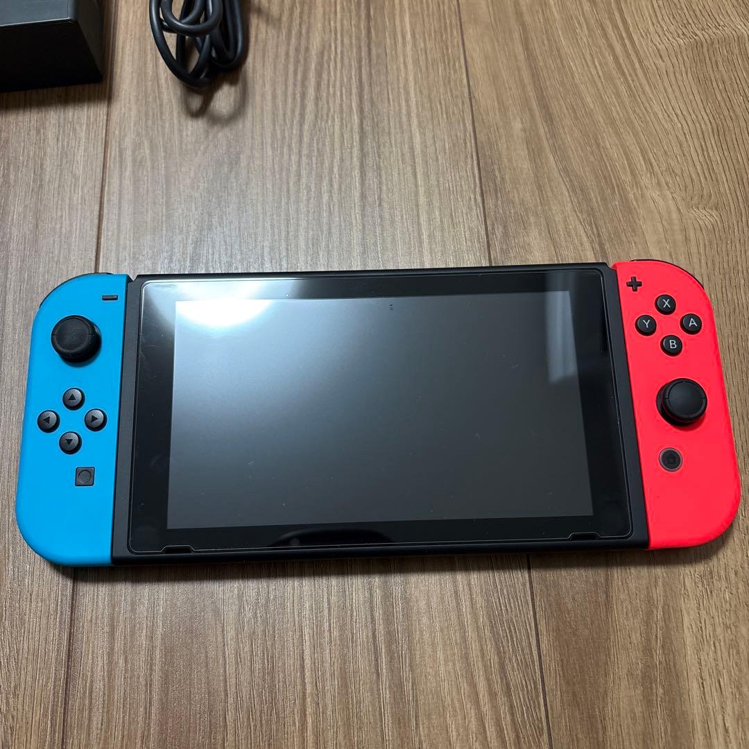 Nintendo Switch ネオンレッド/ネオンブルー 本体