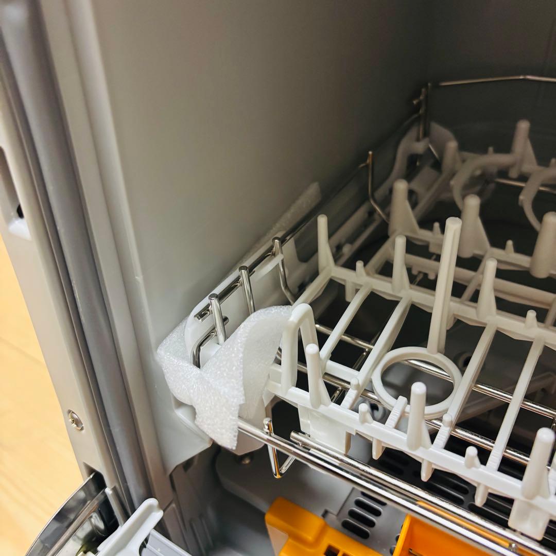 【未使用品】Panasonic NP-TR9-W パナソニック　食洗機