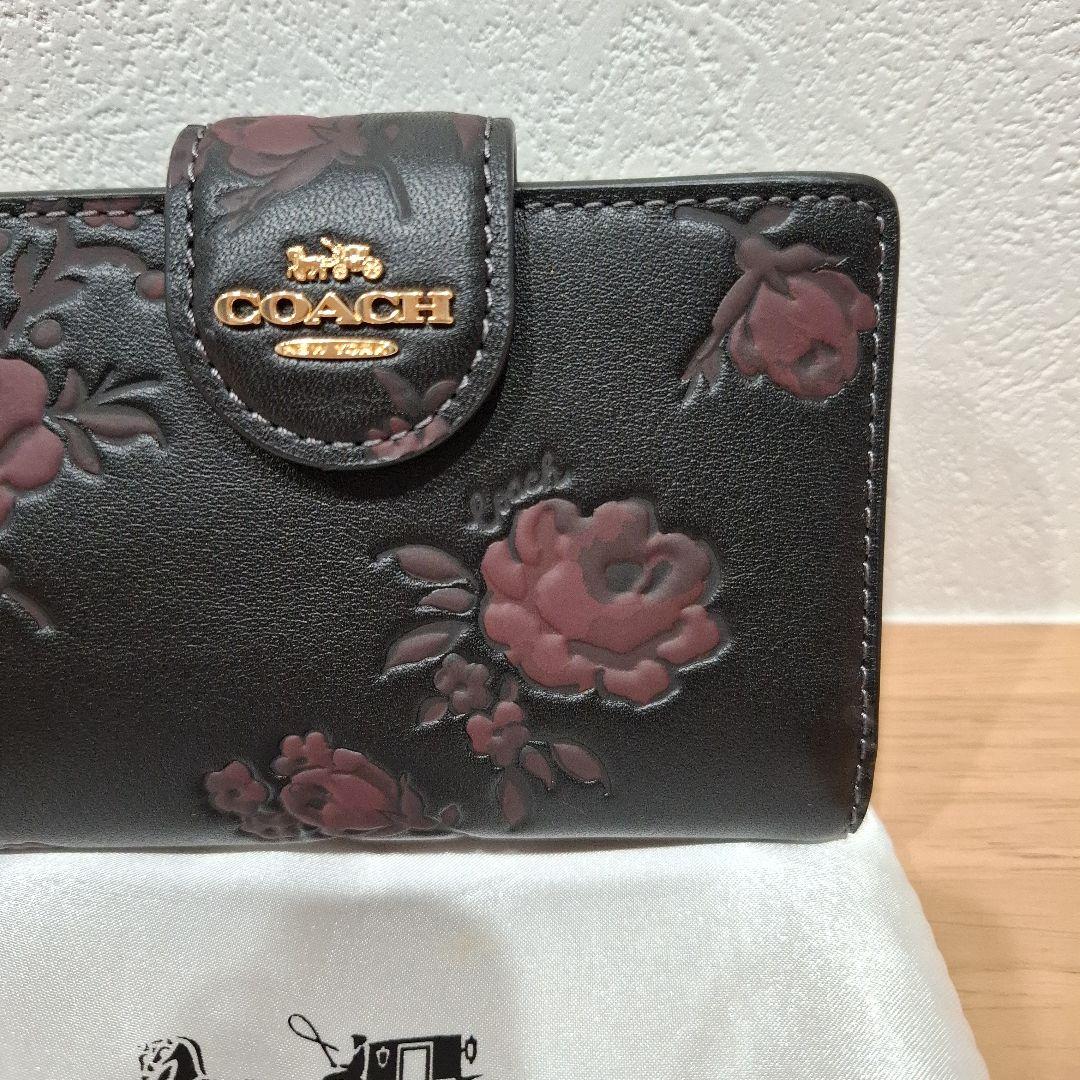カ*ヤ様 【新品 未使用品】COACH 二つ折り財布 黒 バラ柄 CCR20