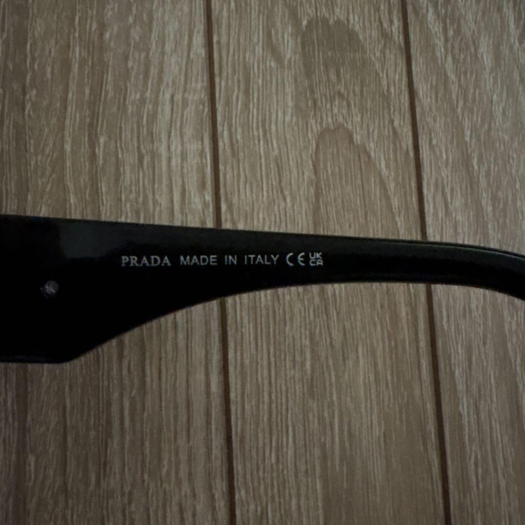 PRADA スクエアサングラス