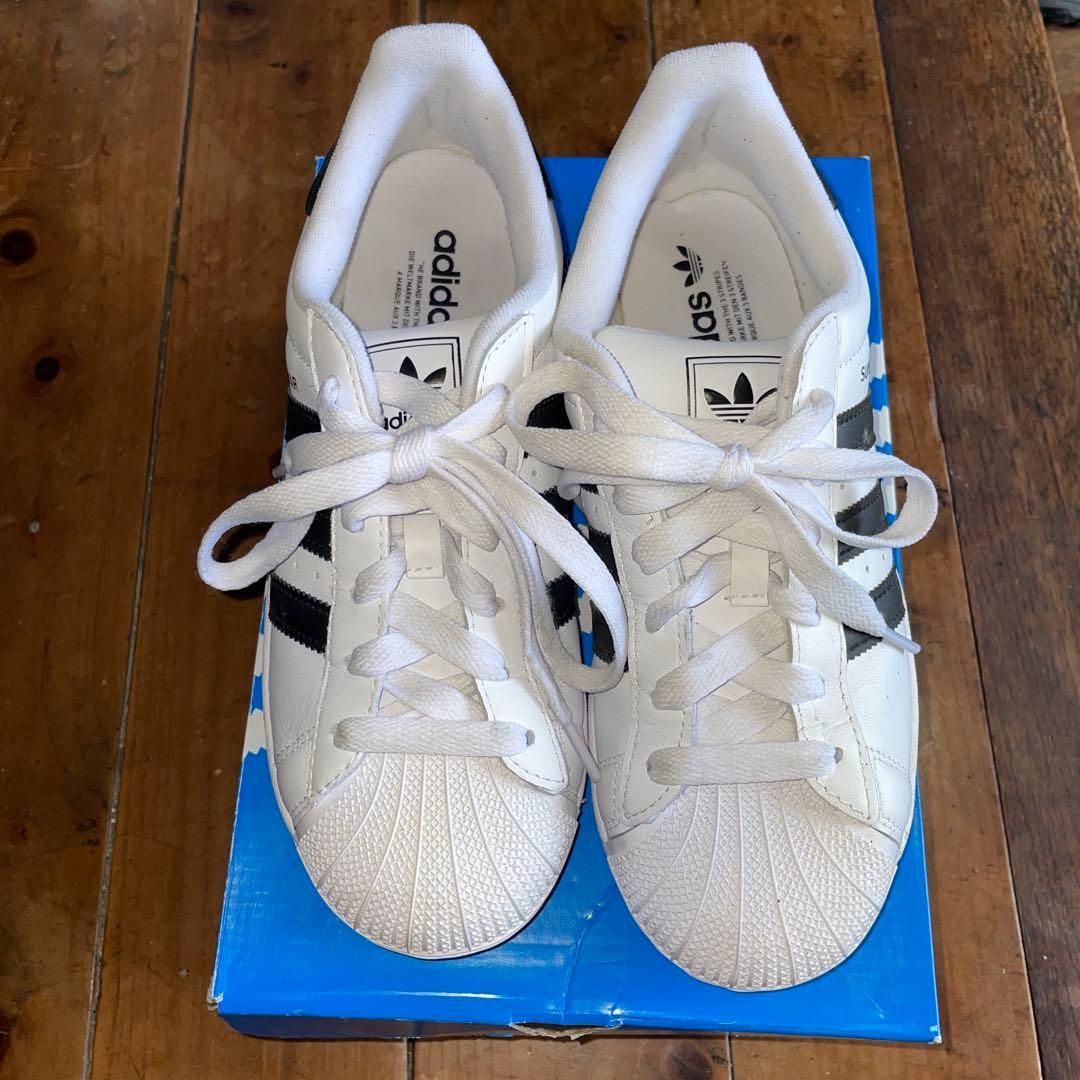 アディダス スーパースター 24.5