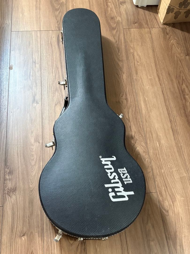 Gibson Les Paul studio レッド ハードケース付き