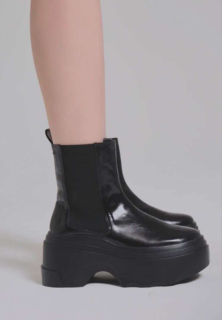 靴 thetoe Alter Short Boots black 22