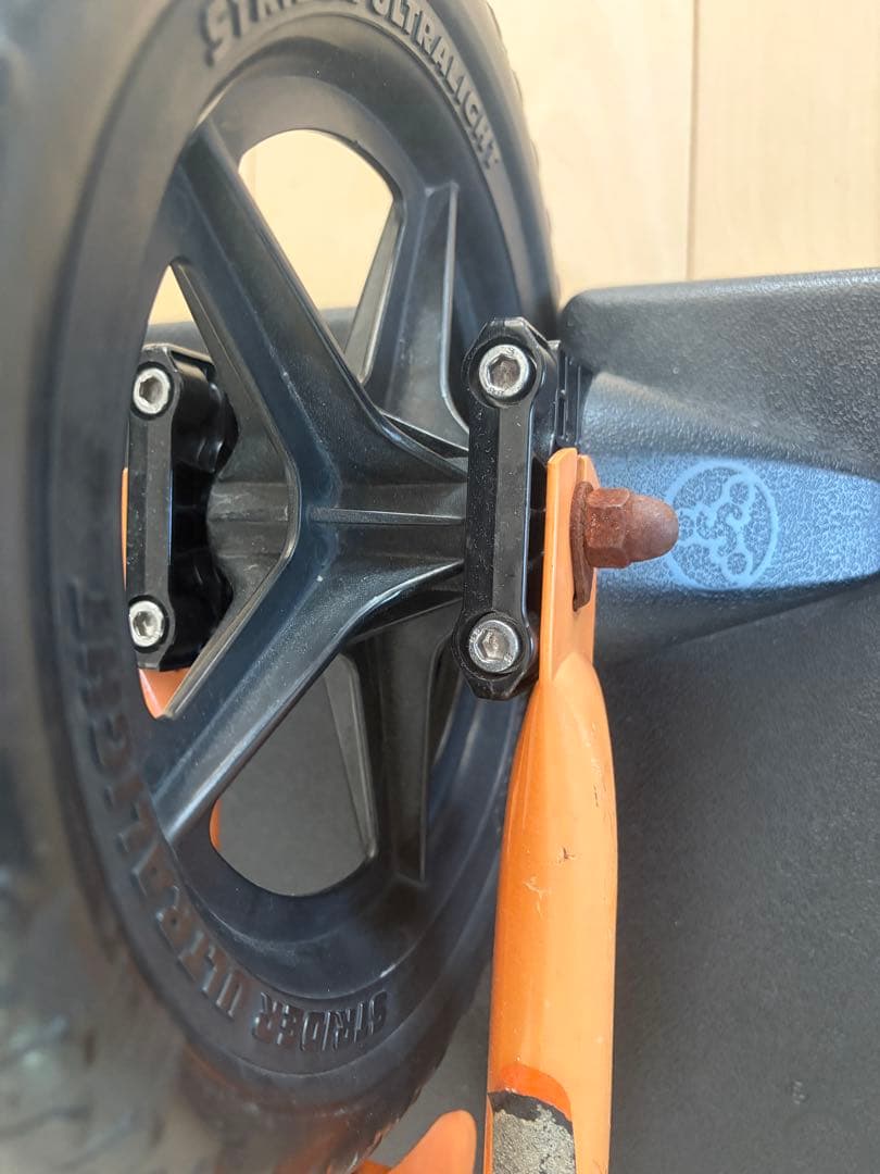 【送料込み】STRIDER ロッキングベース ブラック　ストライダー