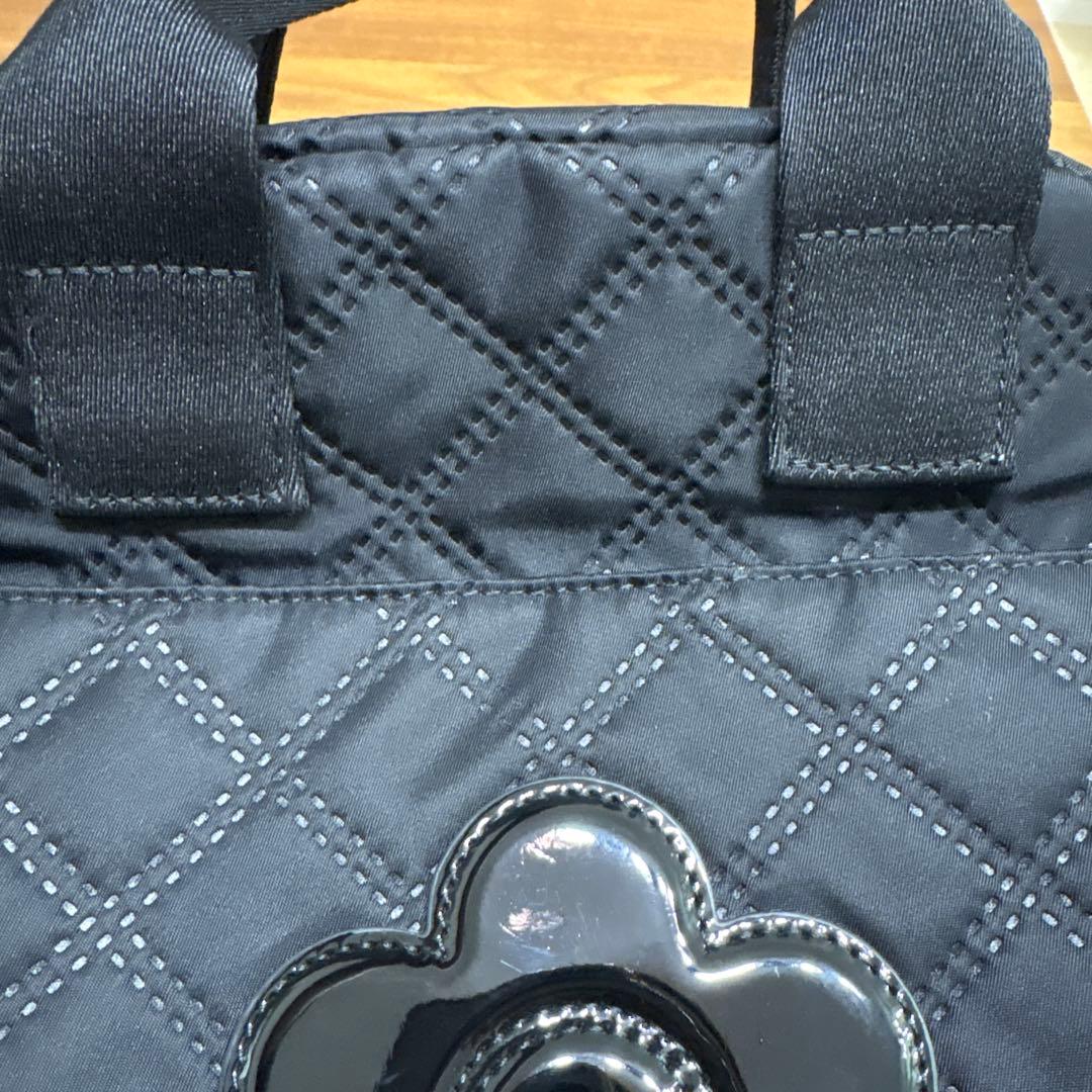 美品　MARY QUANT ピンソニックキルトデイジー トート ブラック
