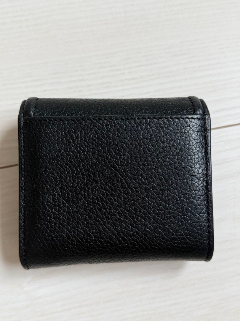 <TORY BURCH THEA二つ折り財布>