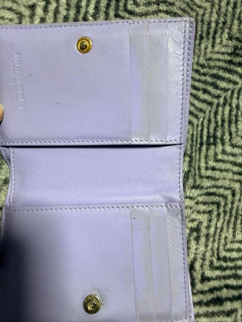 BOTTEGA VENETA ラベンダー二つ折り財布