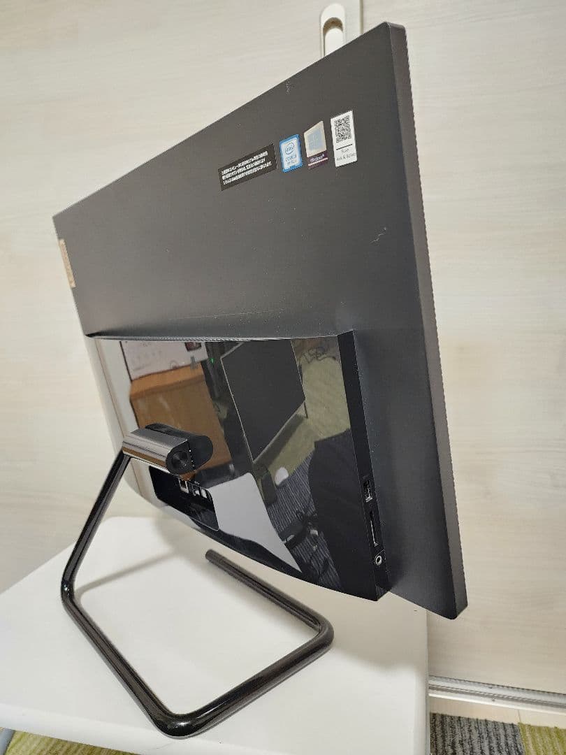 Lenovo　一体型デスクトップPC　i5/8GB/SSD512/Office
