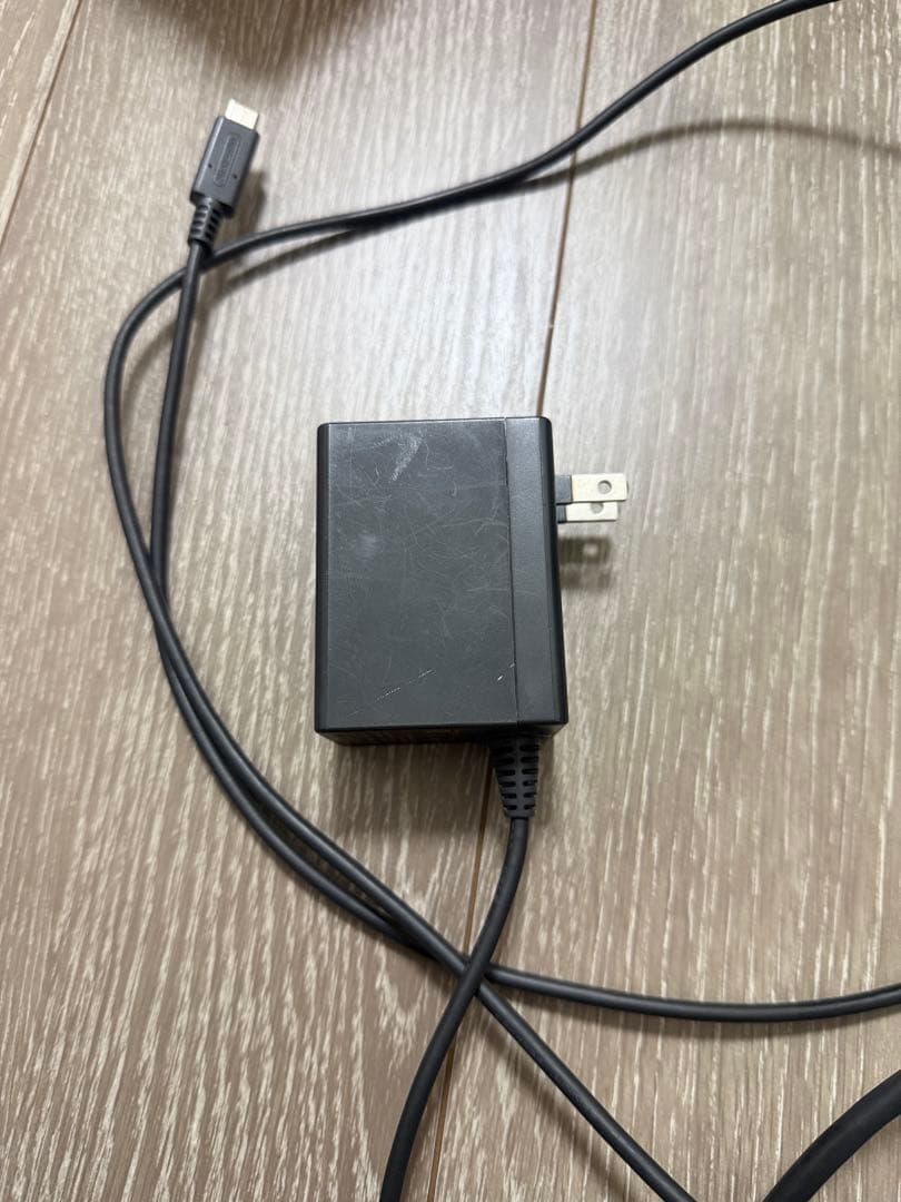 a*a様 Nintendo Switch 本体 青/赤
