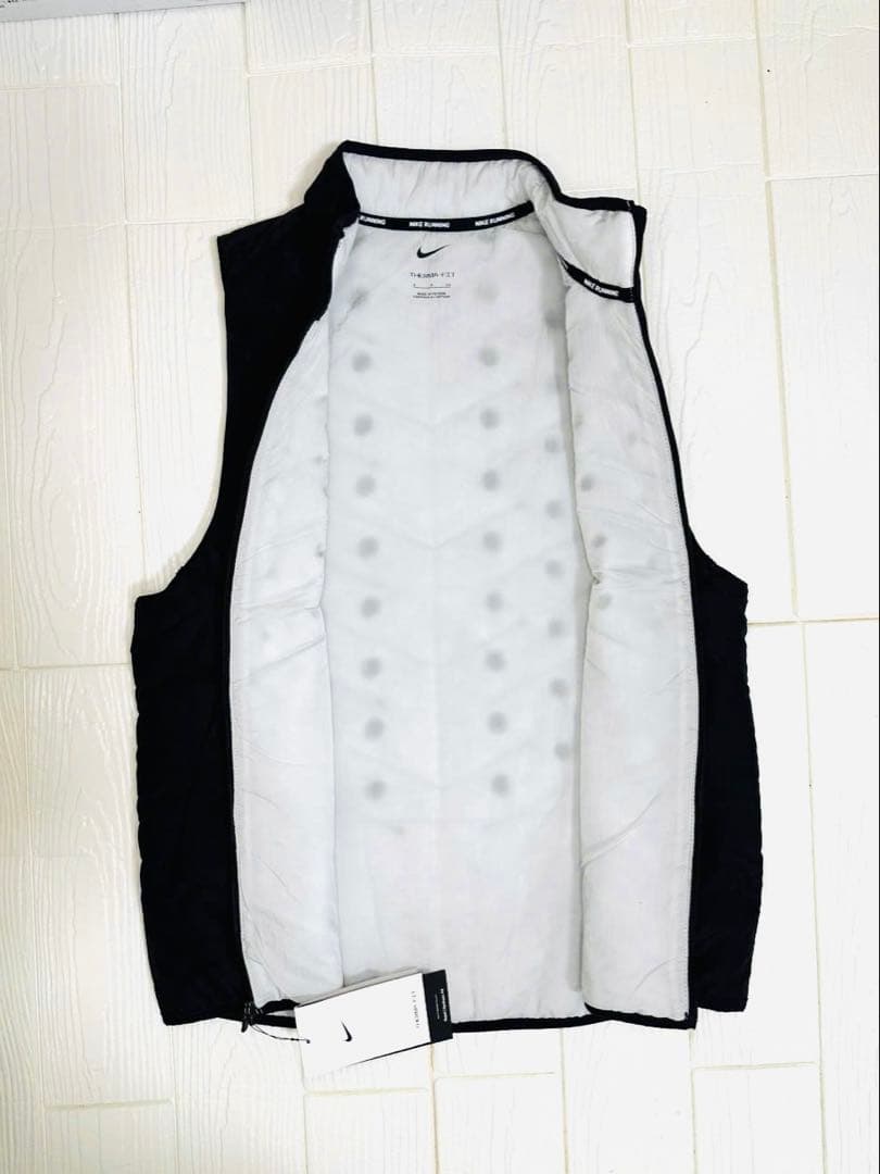 XL 新品　ナイキ　ランニングベスト　メンズ　ブラック　Therma-FIT