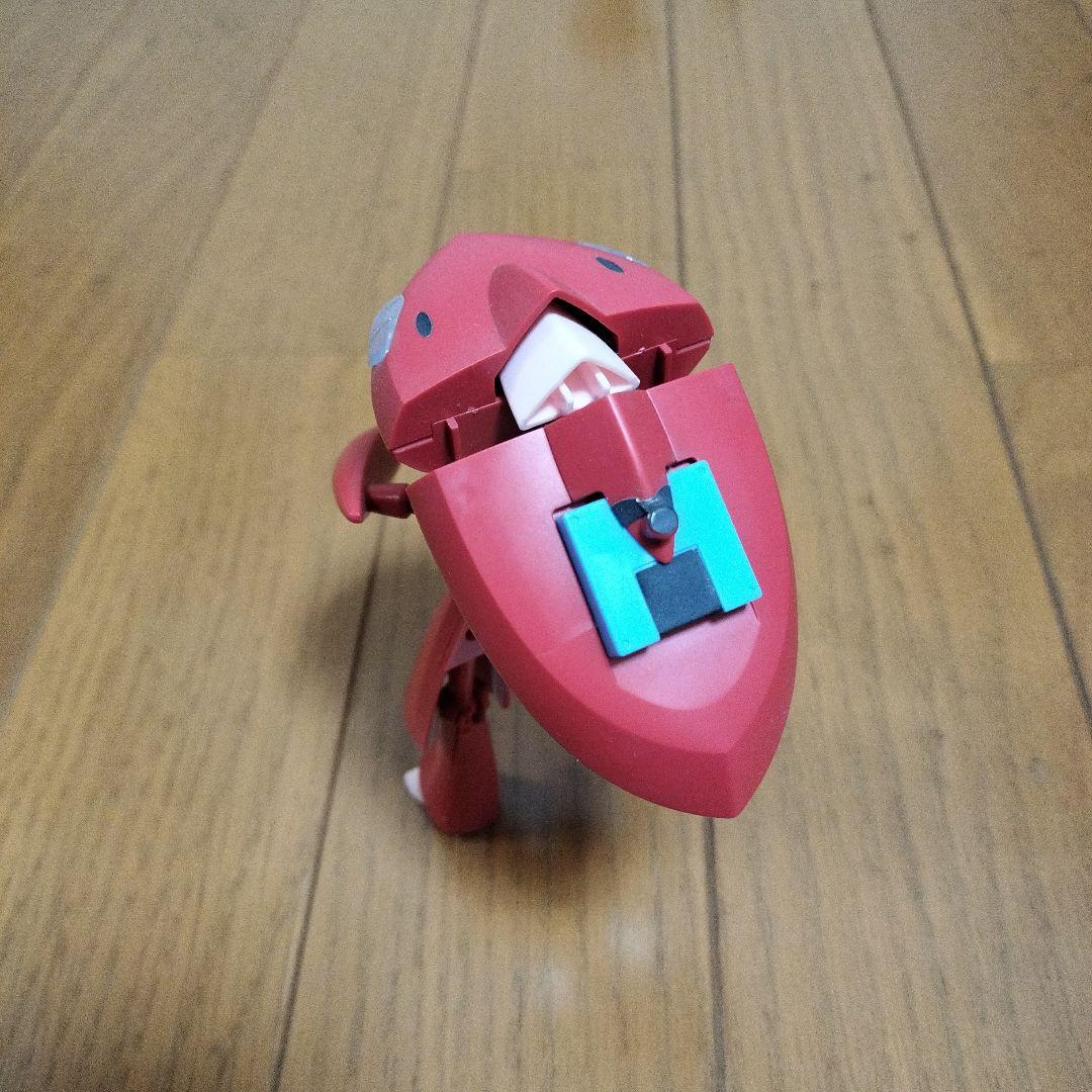 ポケモン　プラモデル　ゲノセクト　色違いゲノセクト　メガルカリオ　ミュウツー