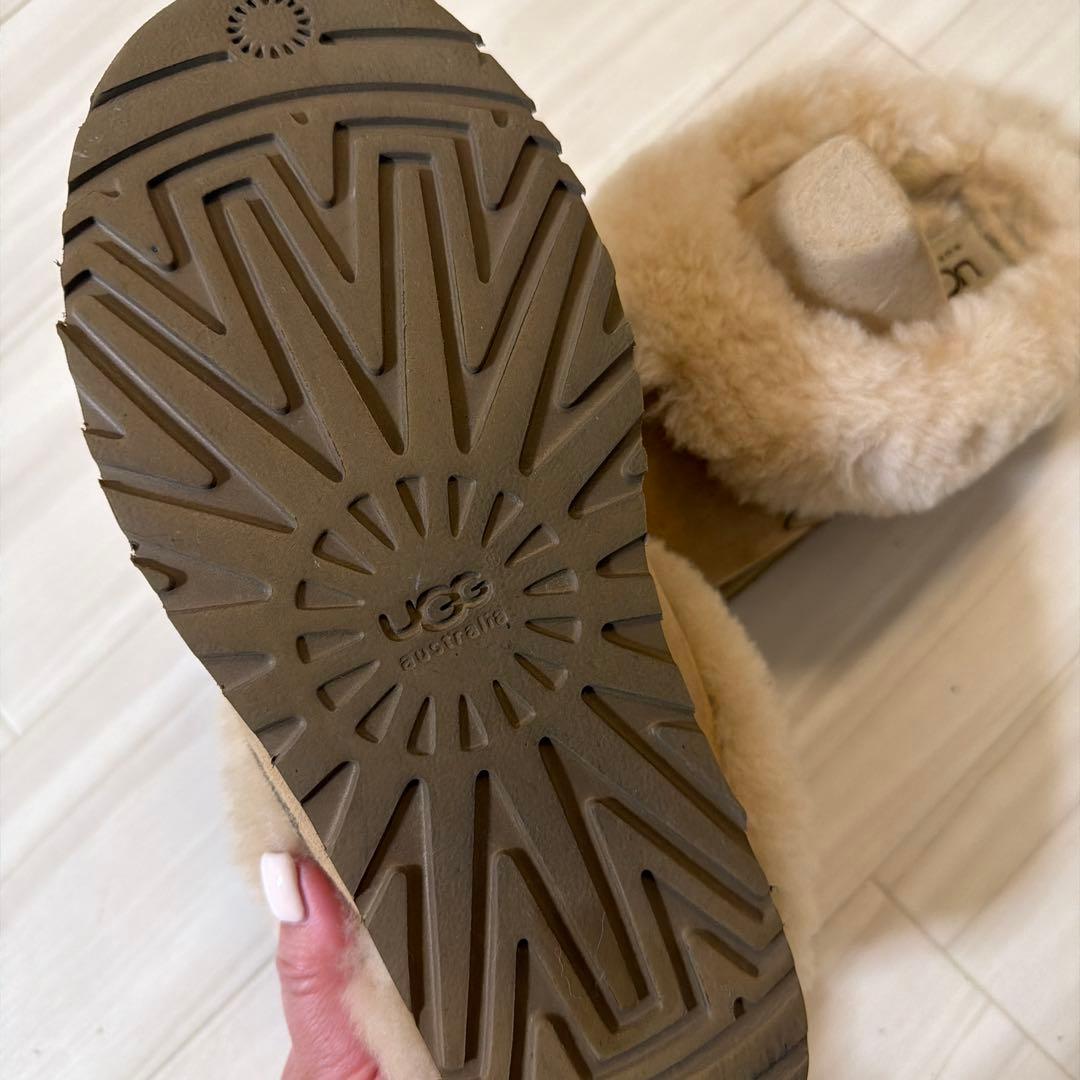りこぴん UGG ムートンスリッポン ベージュ US8