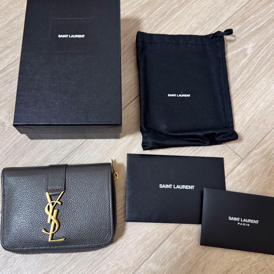 美品　サンローラン　財布　二つ折り　SAINT LAURENT レディース
