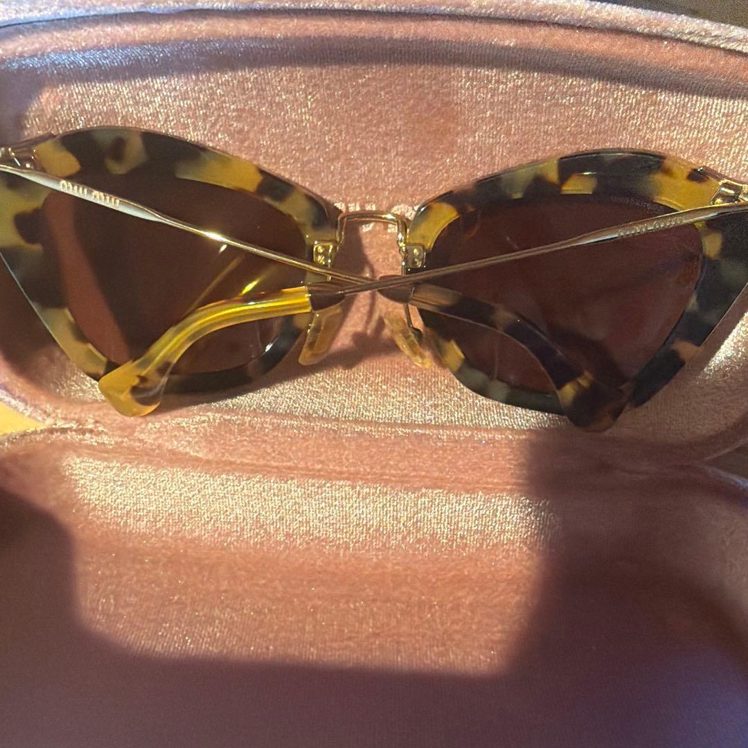 miumiu べっ甲柄 キャットアイ サングラス