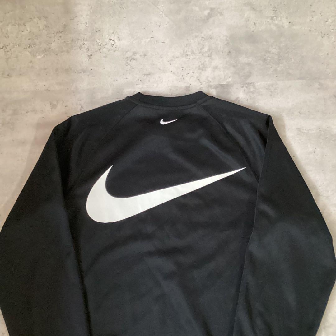 NIKE ナイキ　スポーツウェア　　長袖　ブラック　黒