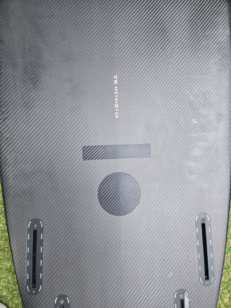 ESSENCE　カーボンサーフボード FISH FIVE　CARBON 6'0\"
