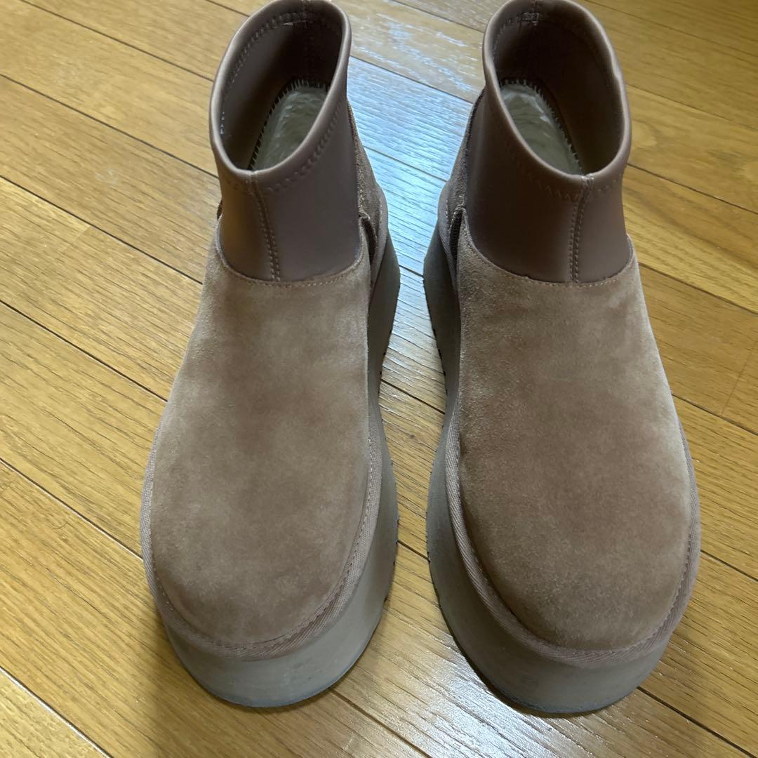 UGG アグ ミニ ディッパー ムートンブーツ ショート丈 靴 厚底 スエード