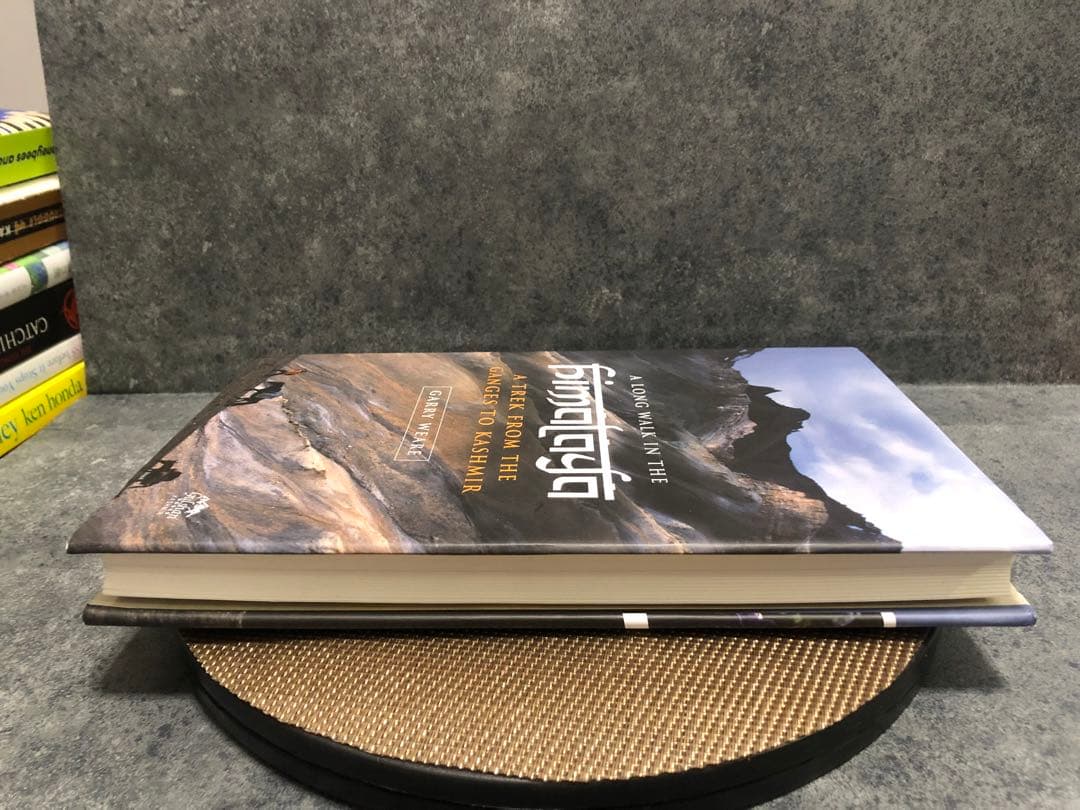 洋書 A Long Walk in the Himalaya Garry Weare