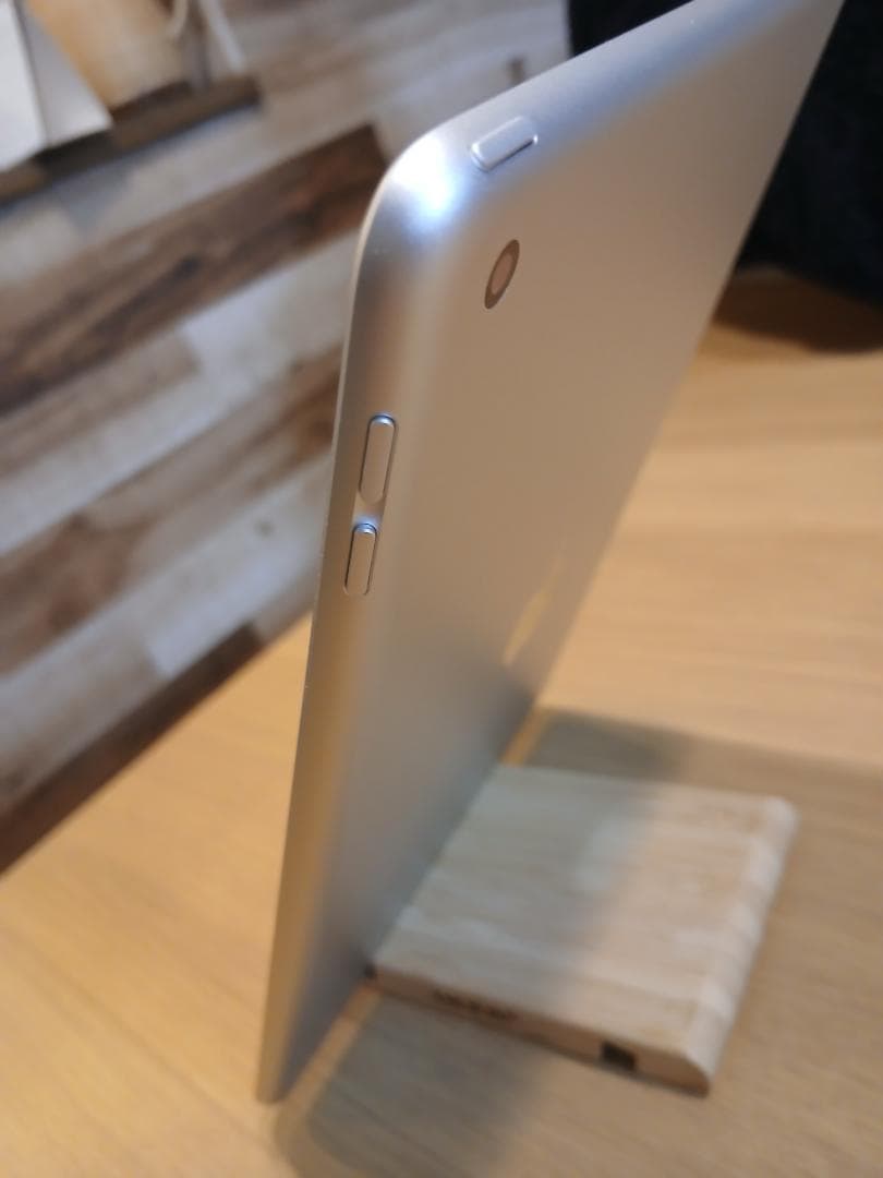 Apple iPad　第９世代　 10.2インチ シルバー 本体