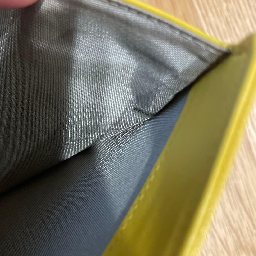 CHANEL 財布　黄色　二つ折り