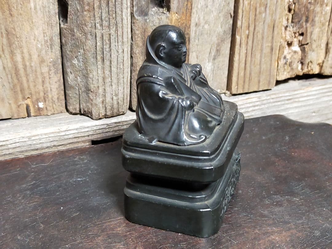 ♥小さな　日蓮上人　座像　金属製　日蓮　仏壇　仏具　仏像　骨董　古玩　レトロ
