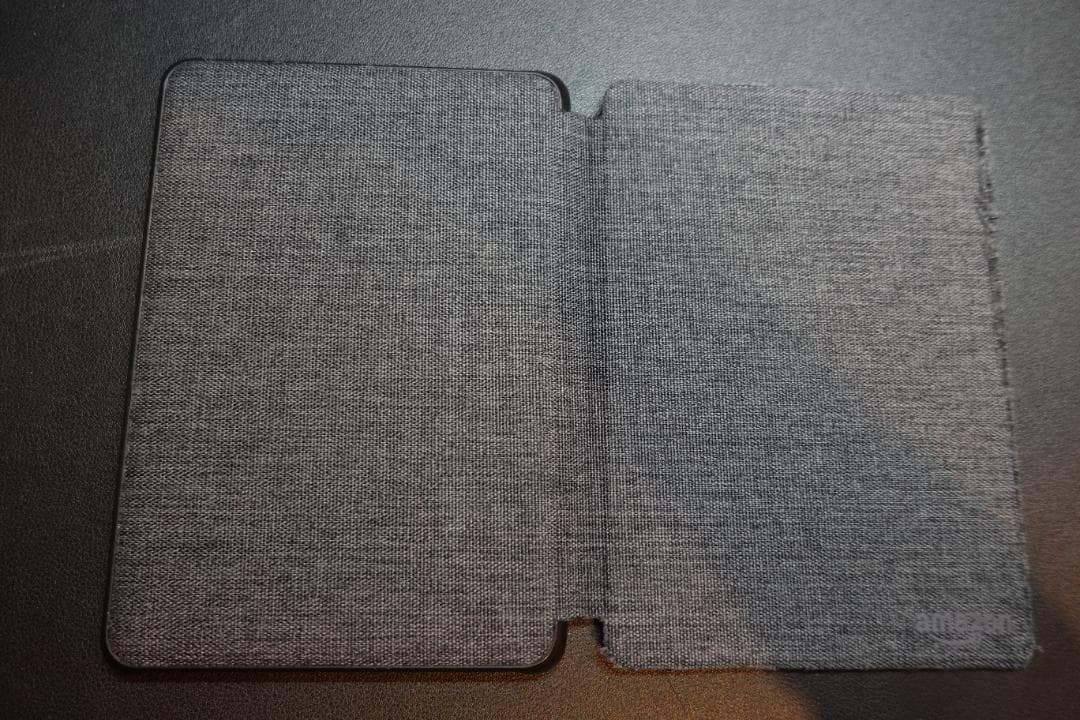 Kindle Paperwhite 第10世代 純正ケース付き