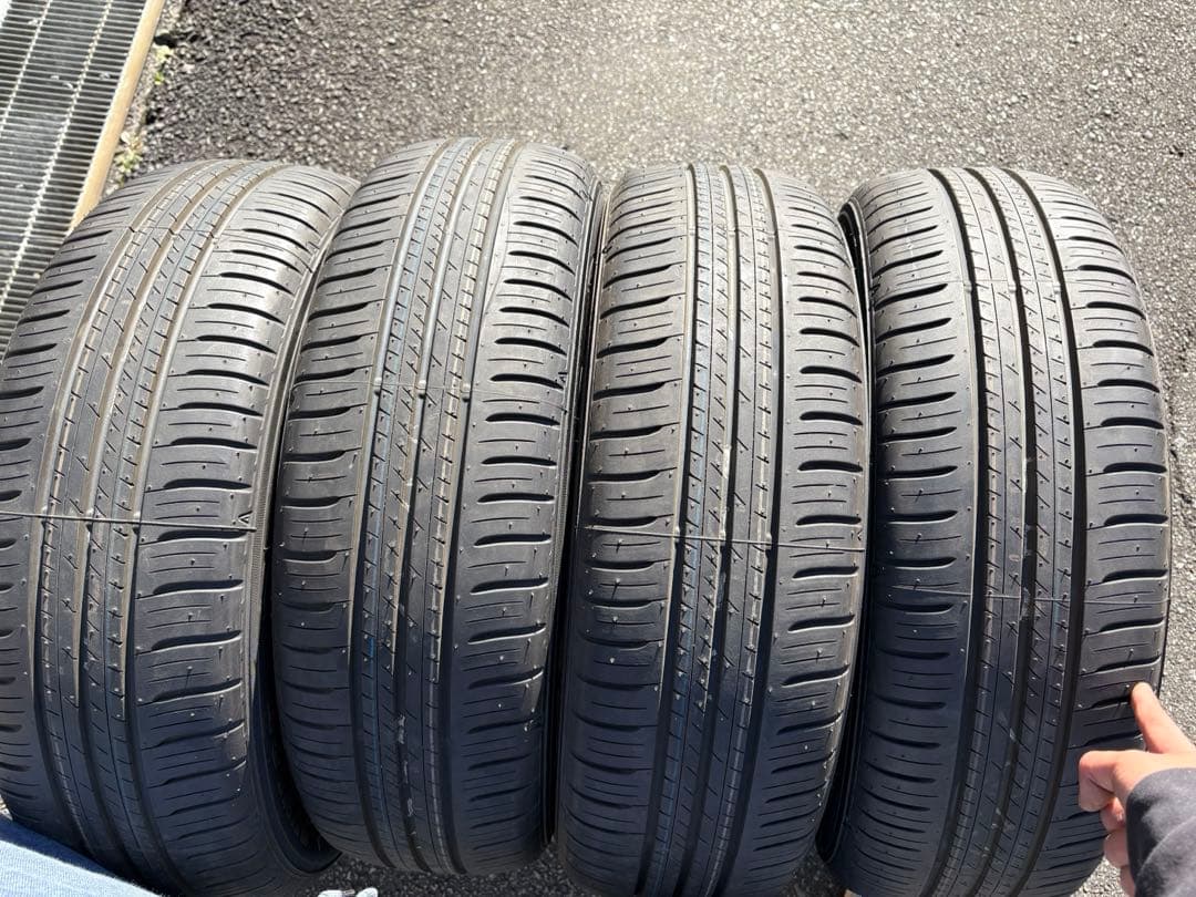 ダンロップ ENASAVE EC300+プリウスライズ新車外し195/60R17